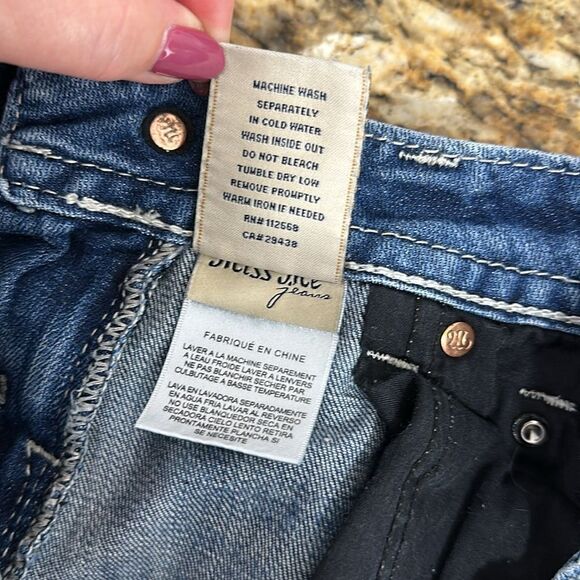 Miss Me Signature Cropped Low Rise Embroidered Jeans Capri Size 25 - Picture 5 of 8